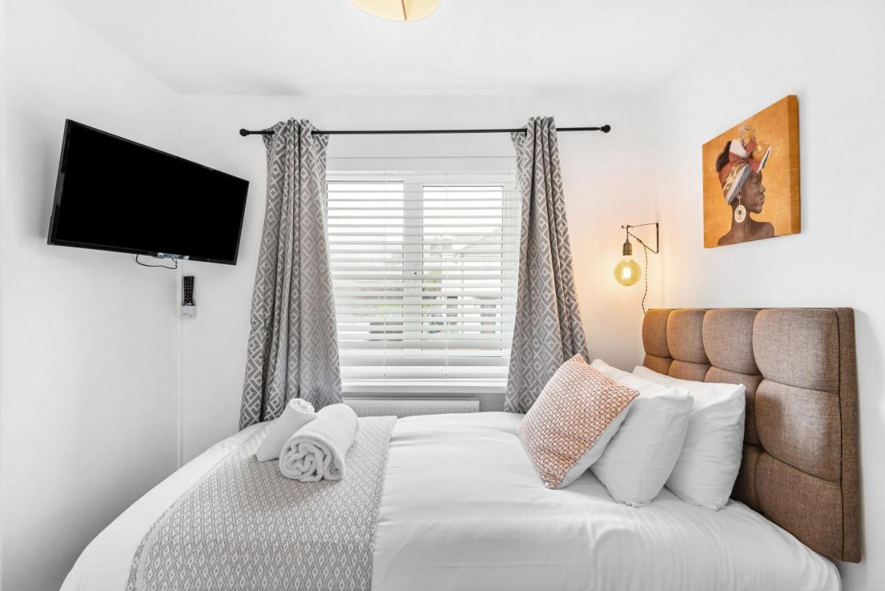 Off Road Parking, Garden, Smart Tv'S In All Rooms! Morriston Exterior foto